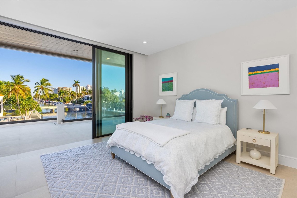 100 Royal Palm Dr Fort Lauderdale, FL 33301