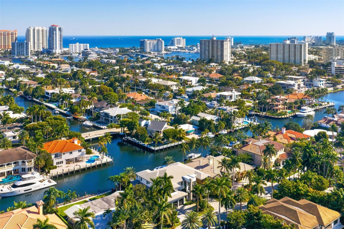 100 Royal Palm Dr Fort Lauderdale, FL 33301