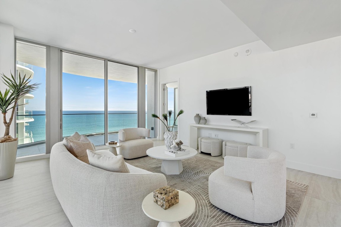 153 N Seabreeze #1405-S Fort Lauderdale, FL 33304