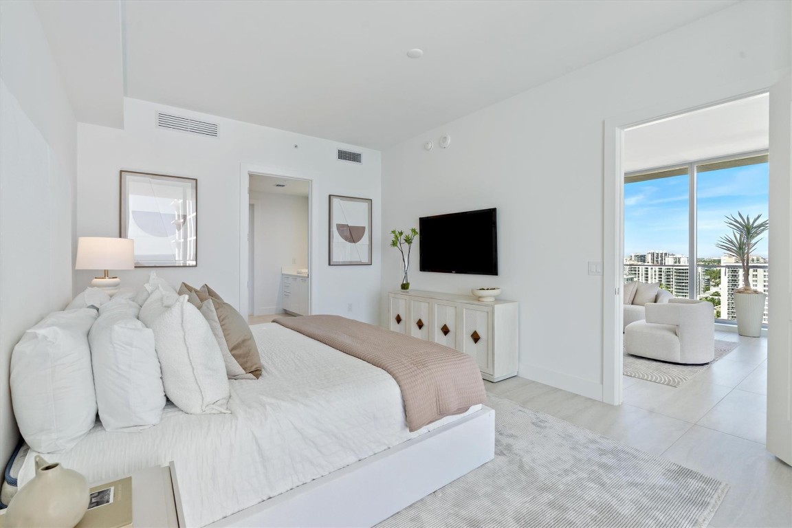 153 N Seabreeze #1405-S Fort Lauderdale, FL 33304