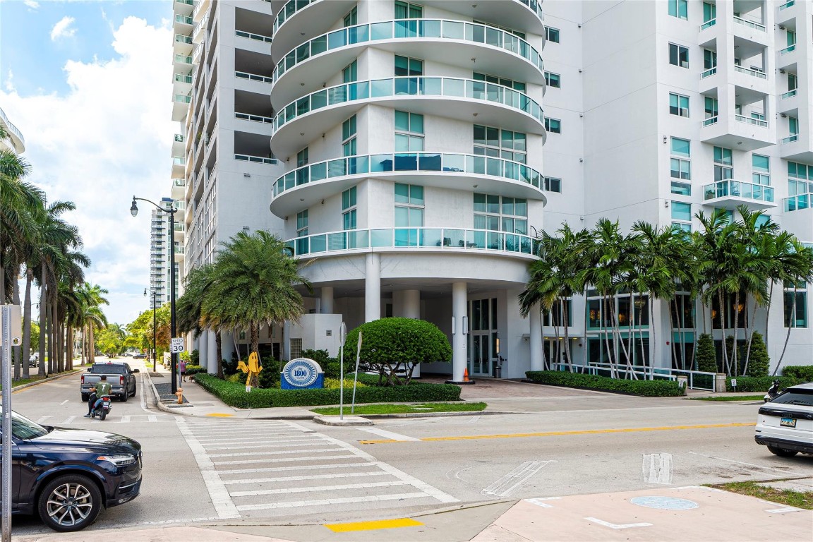 1800 N Bayshore #2402 Miami, FL 33132