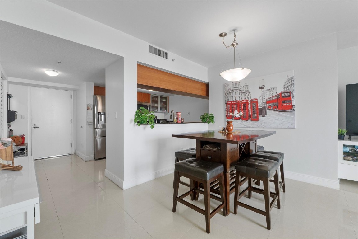 1800 N Bayshore #2402 Miami, FL 33132