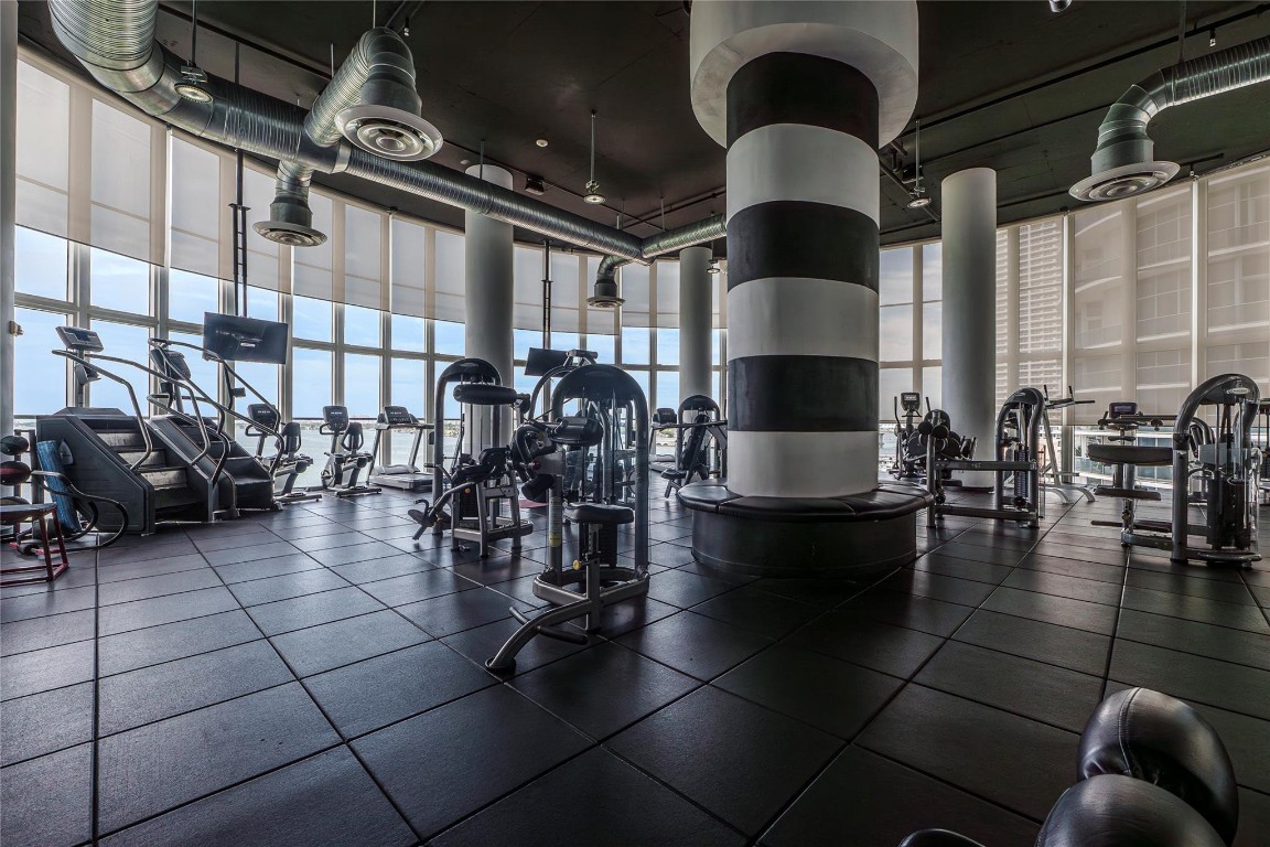 1800 N Bayshore #2402 Miami, FL 33132