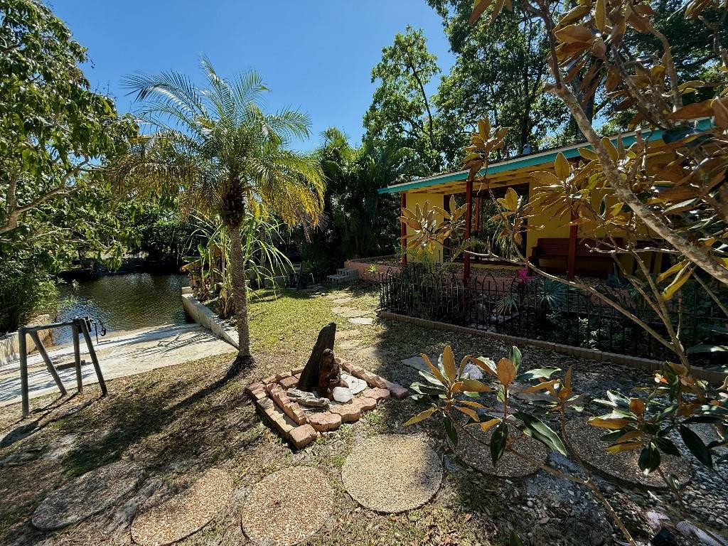 2048 SW 28th Fort Lauderdale, FL 33312