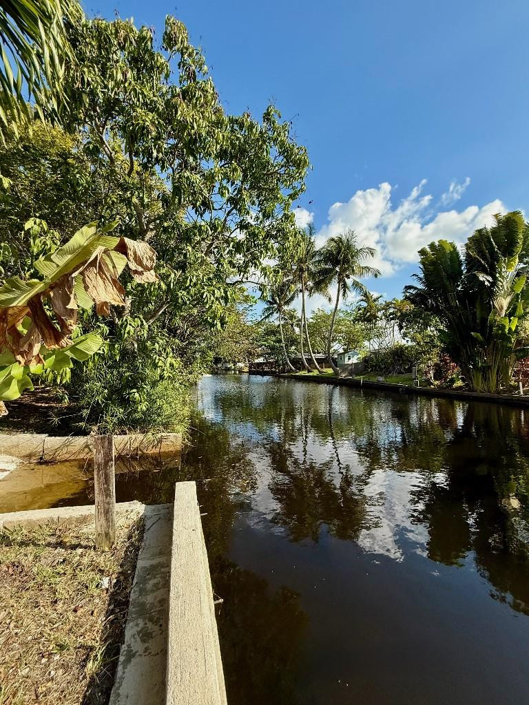 2048 SW 28th Fort Lauderdale, FL 33312