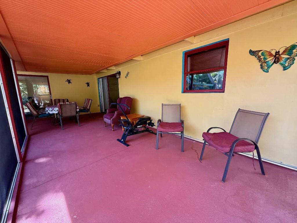 2048 SW 28th Fort Lauderdale, FL 33312