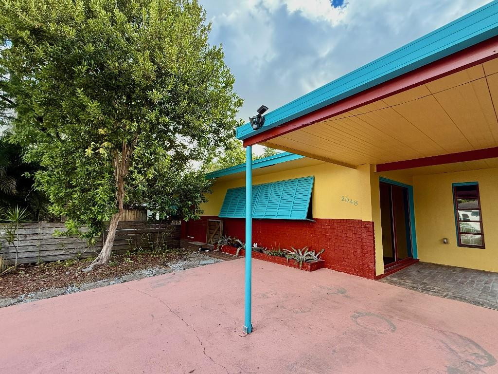 2048 SW 28th Fort Lauderdale, FL 33312