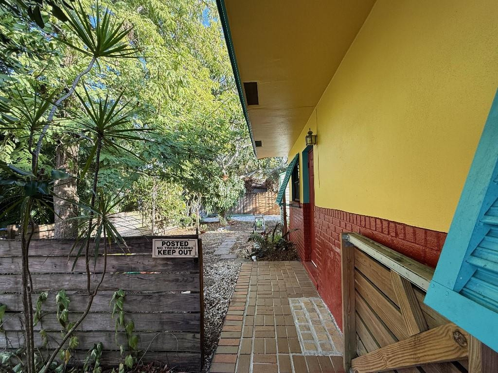 2048 SW 28th Fort Lauderdale, FL 33312