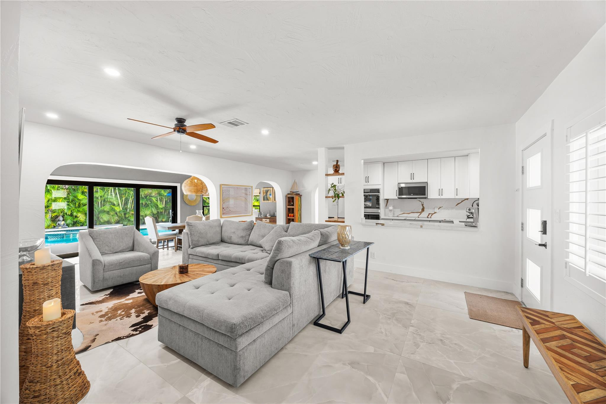 2520 Yacht Clb Fort Lauderdale, FL 33304