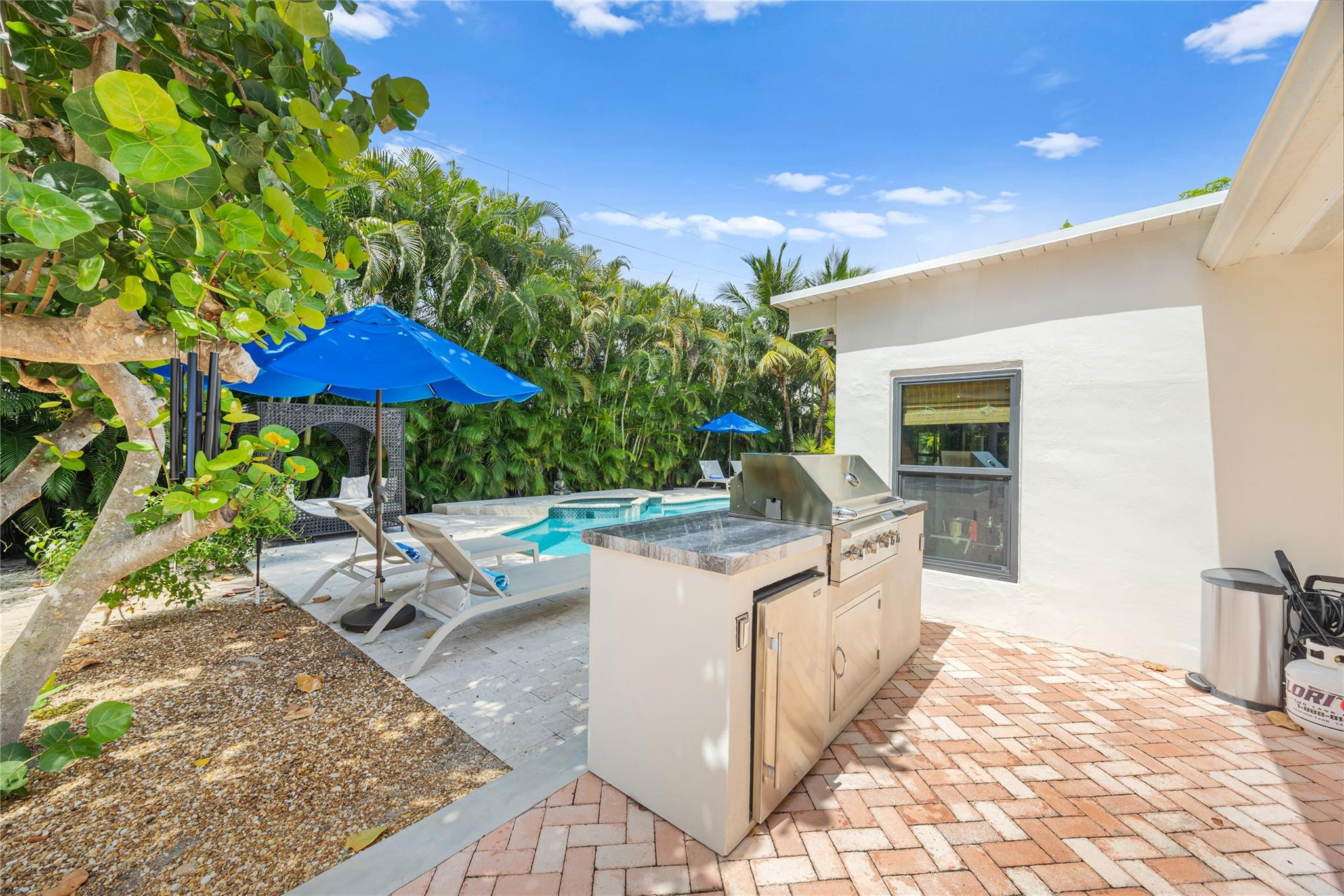 2520 Yacht Clb Fort Lauderdale, FL 33304