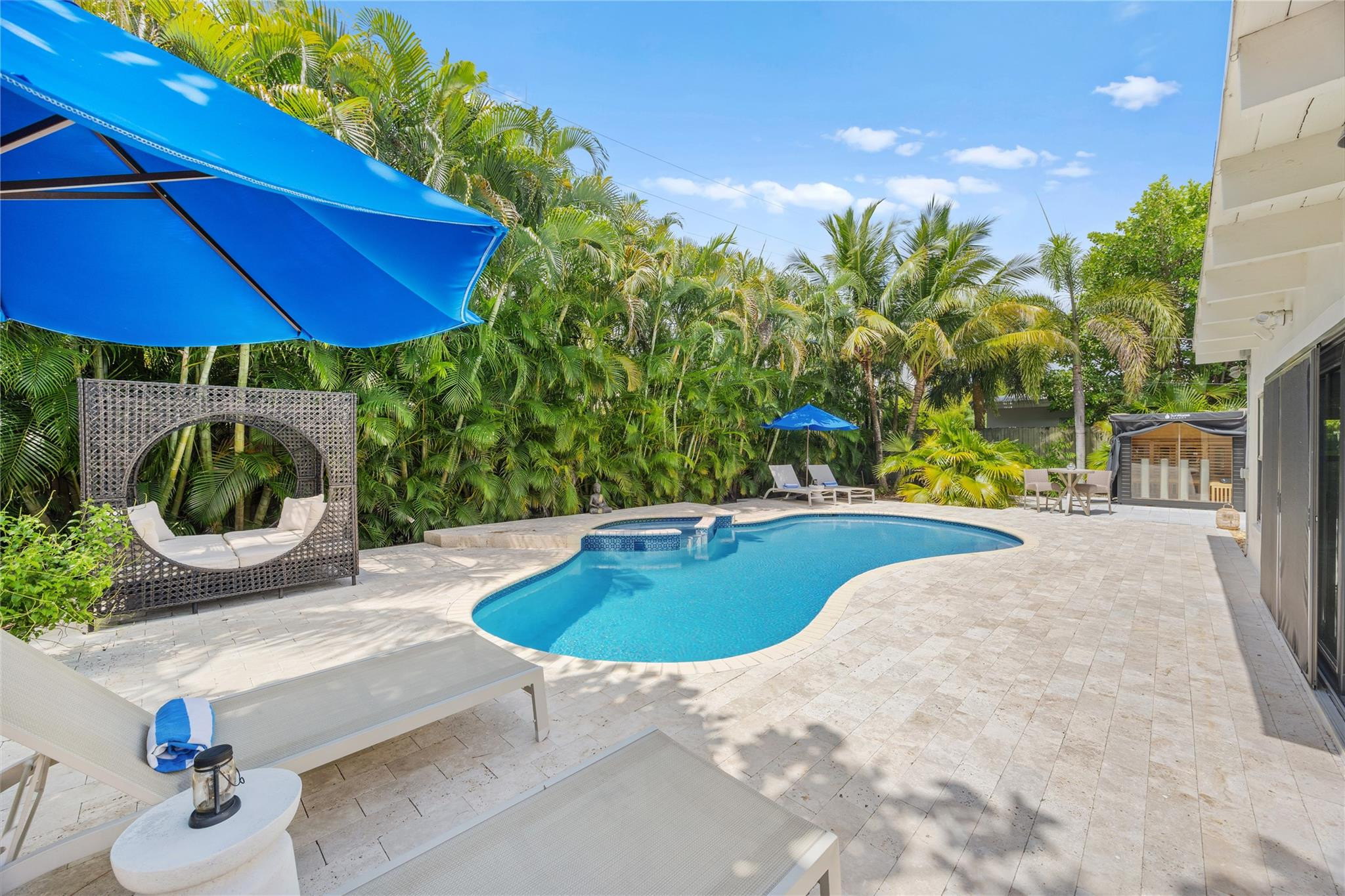 2520 Yacht Clb Fort Lauderdale, FL 33304