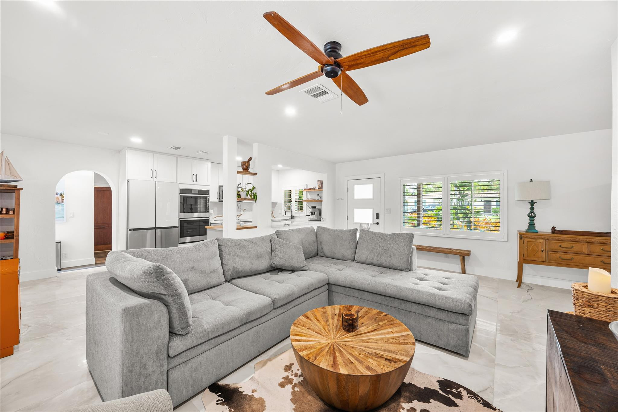 2520 Yacht Clb Fort Lauderdale, FL 33304