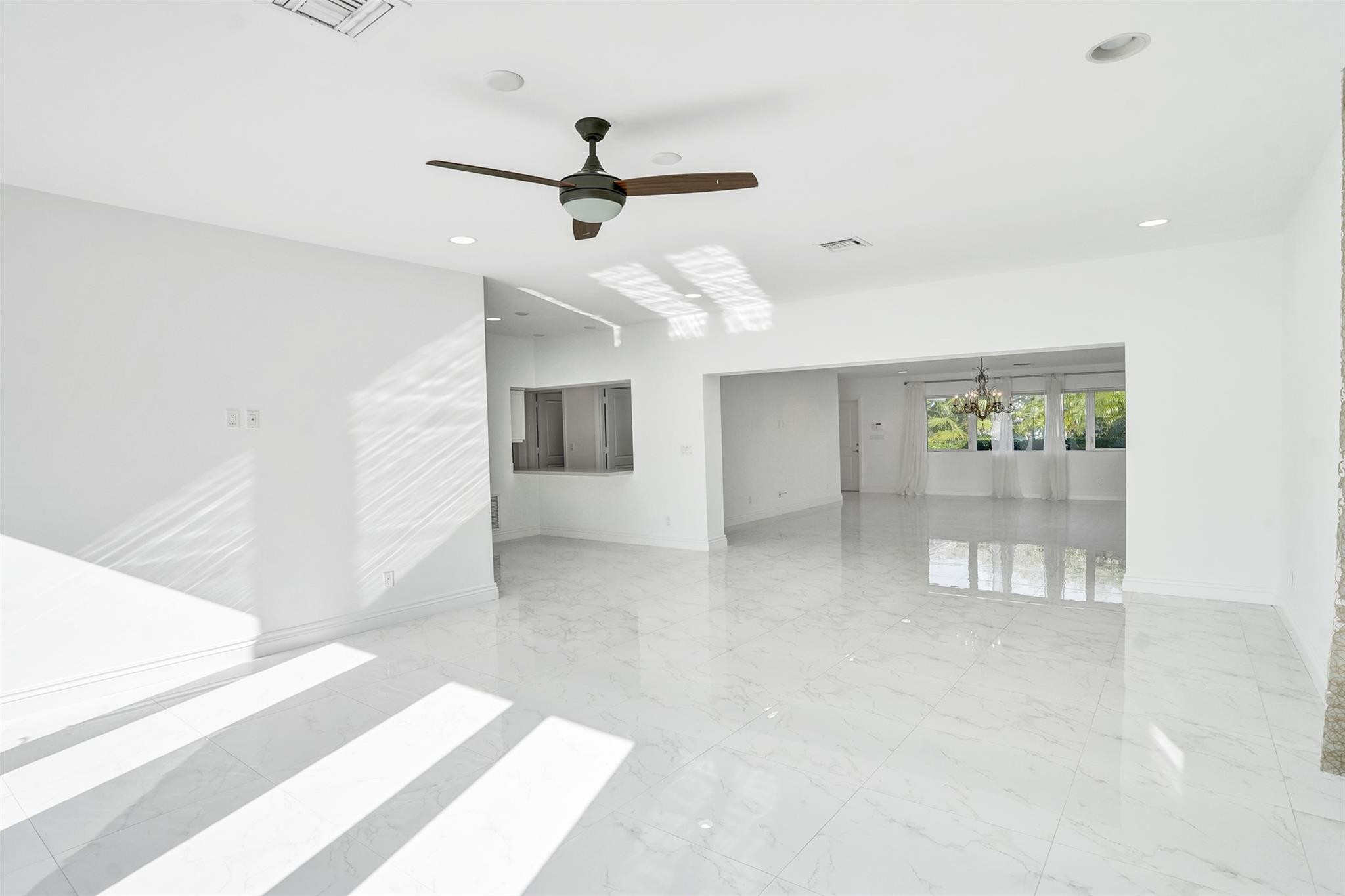 26 Cayuga Sea Ranch Lakes, FL 33308