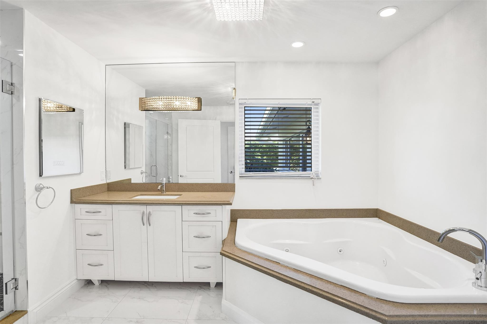 26 Cayuga Sea Ranch Lakes, FL 33308