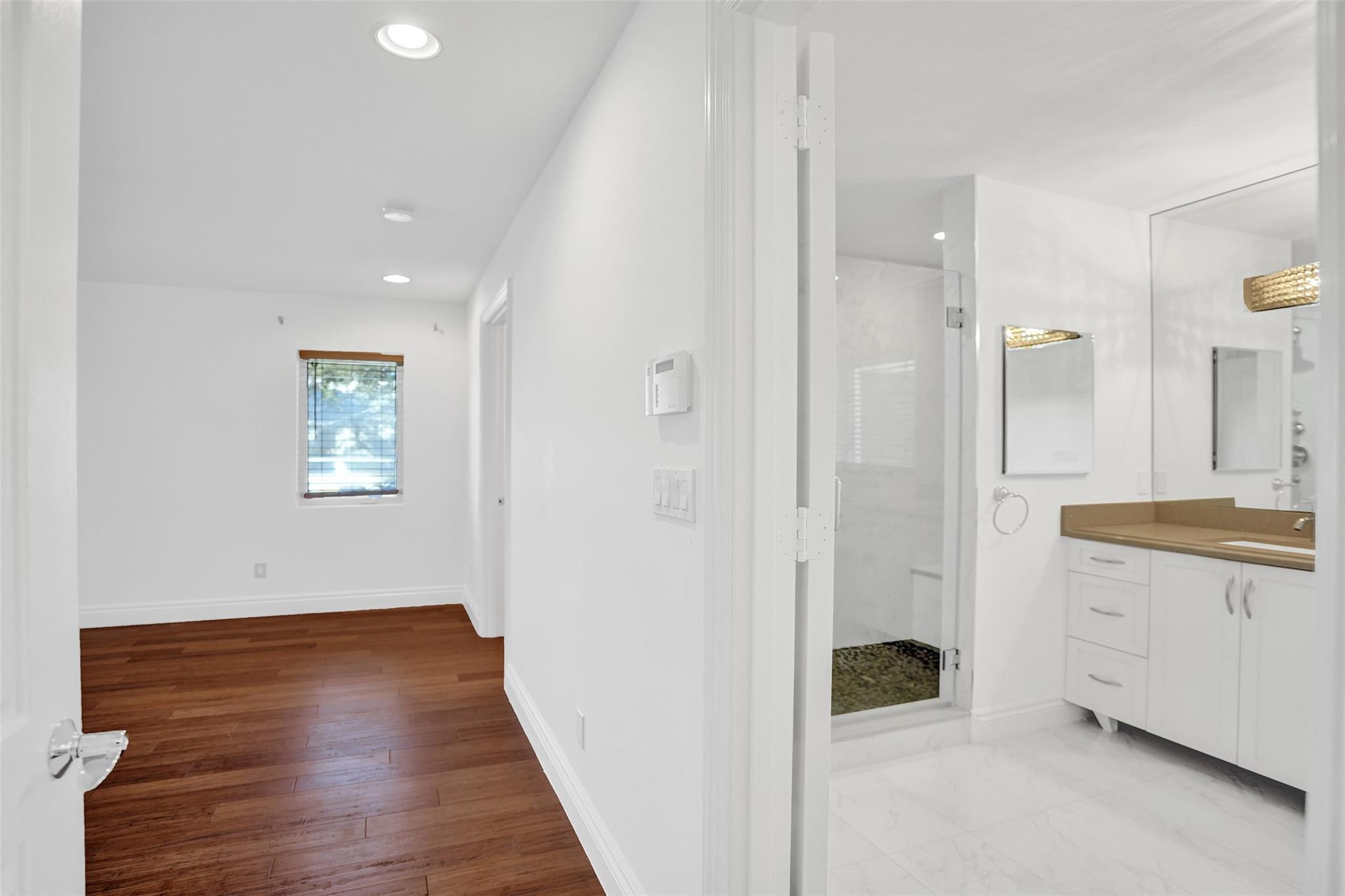 26 Cayuga Sea Ranch Lakes, FL 33308