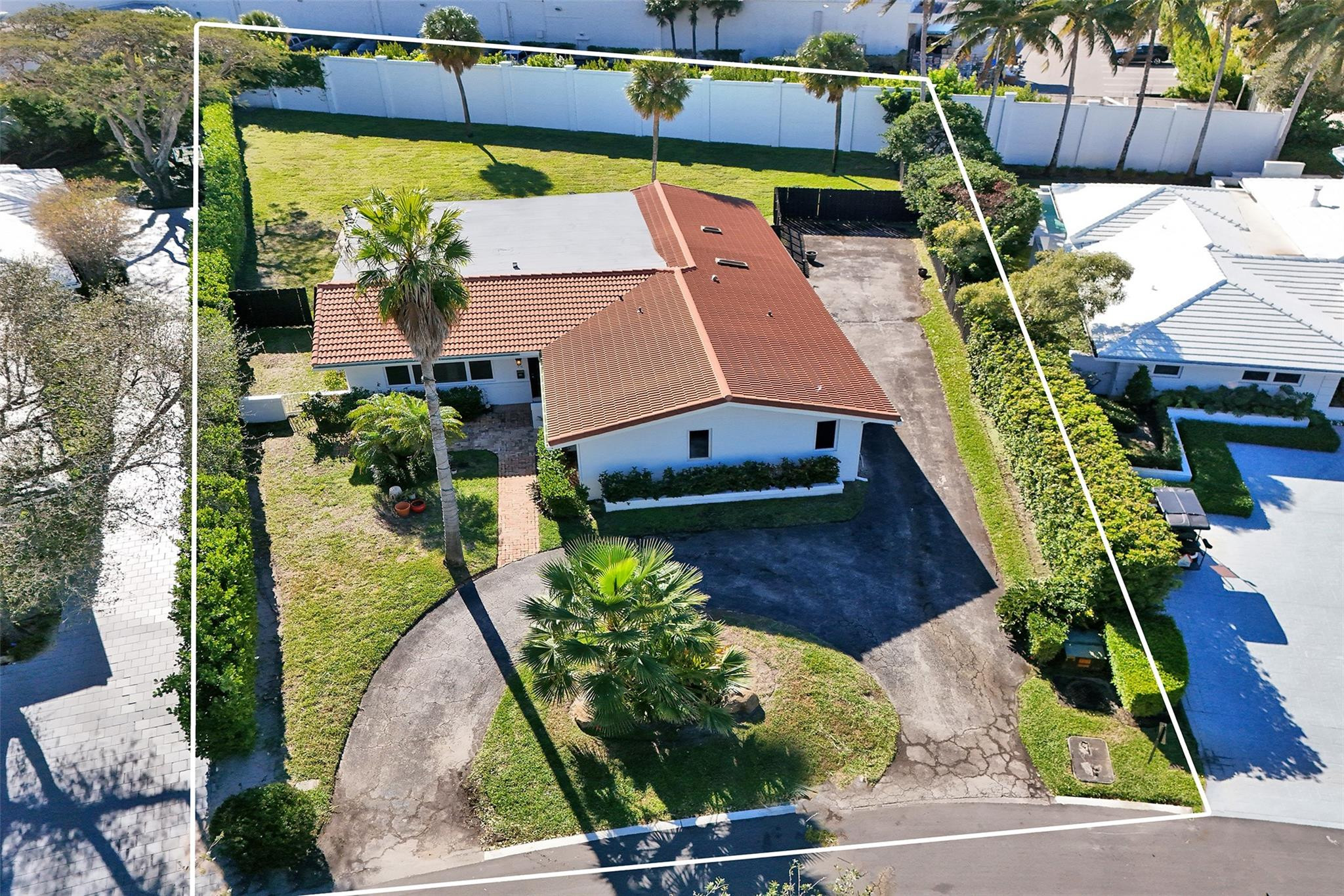 26 Cayuga Sea Ranch Lakes, FL 33308