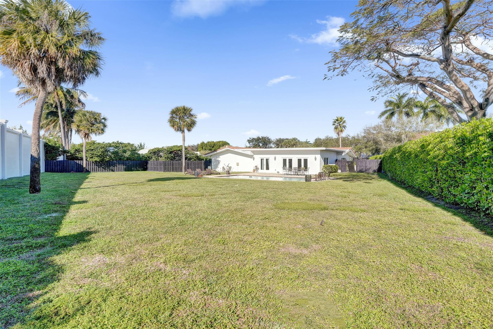 26 Cayuga Sea Ranch Lakes, FL 33308