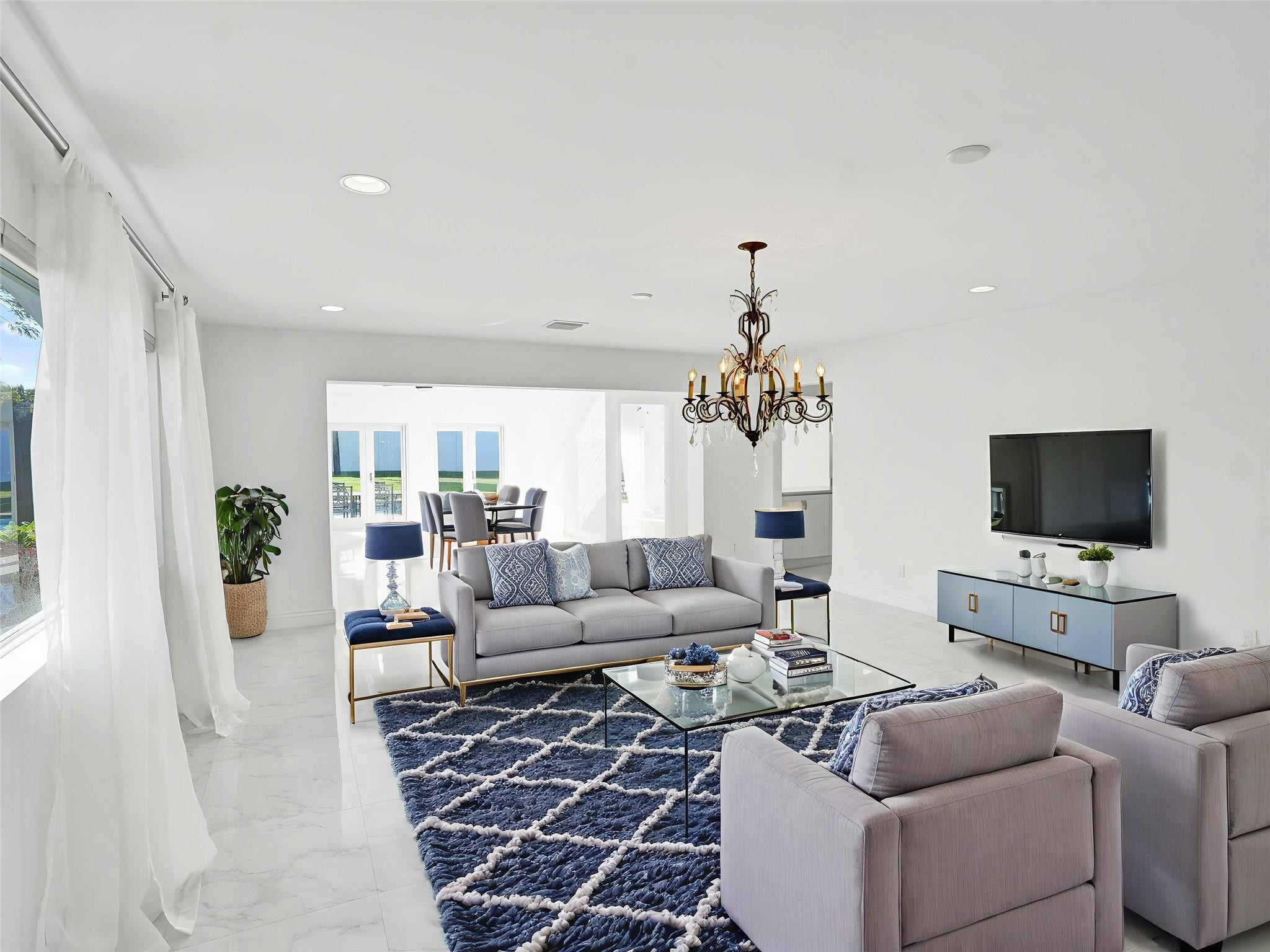 26 Cayuga Sea Ranch Lakes, FL 33308