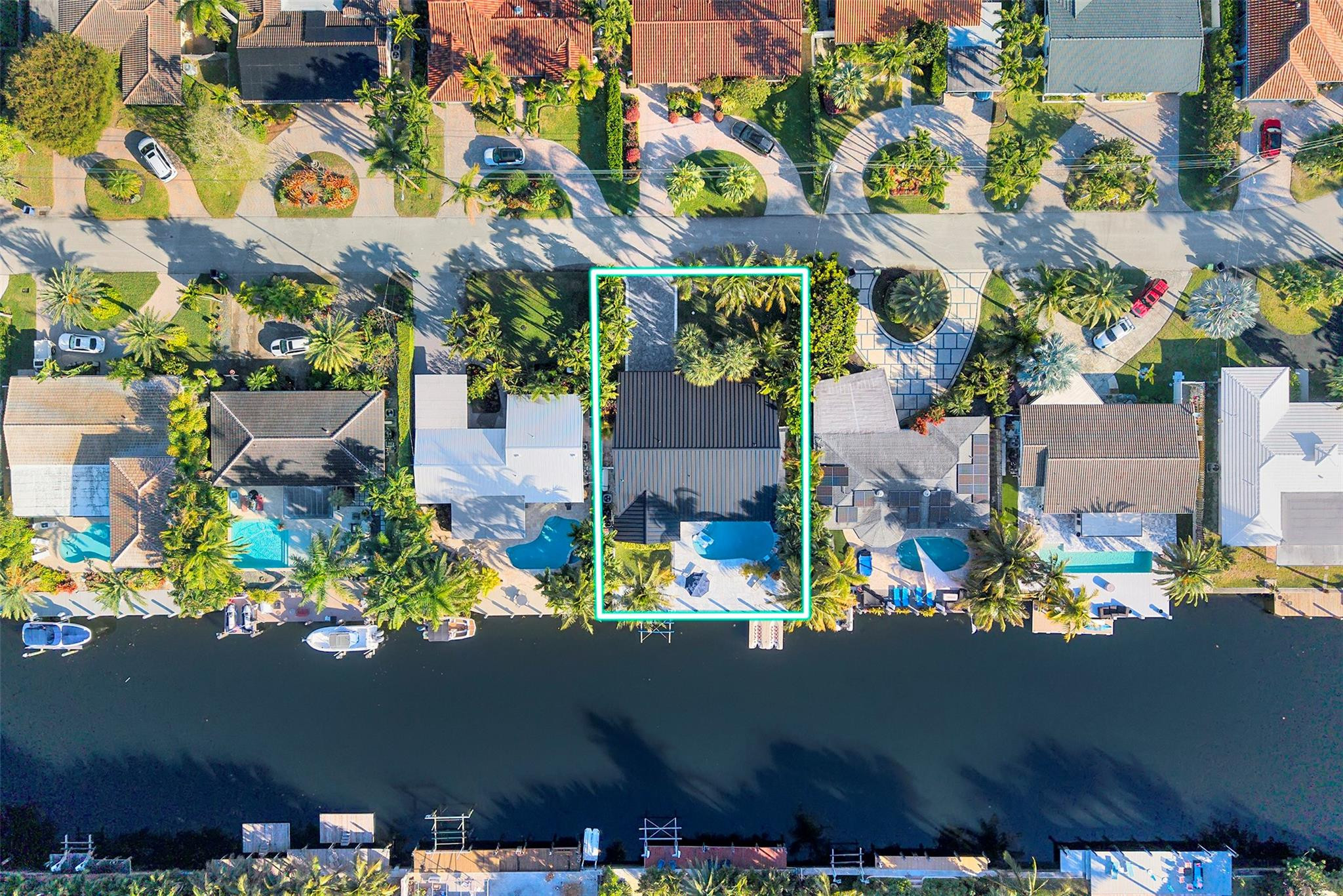 2116 NE 25th Wilton Manors, FL 33305