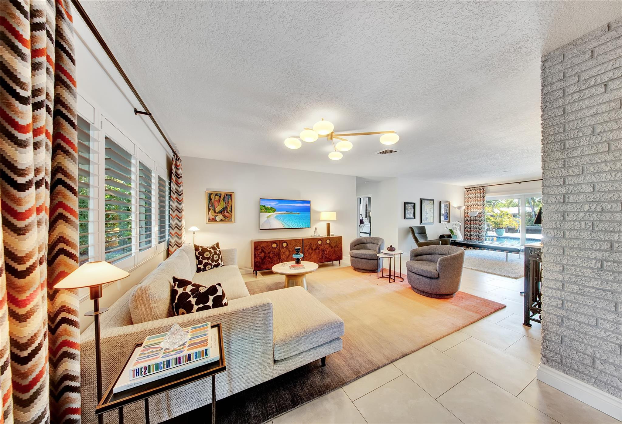 2116 NE 25th Wilton Manors, FL 33305