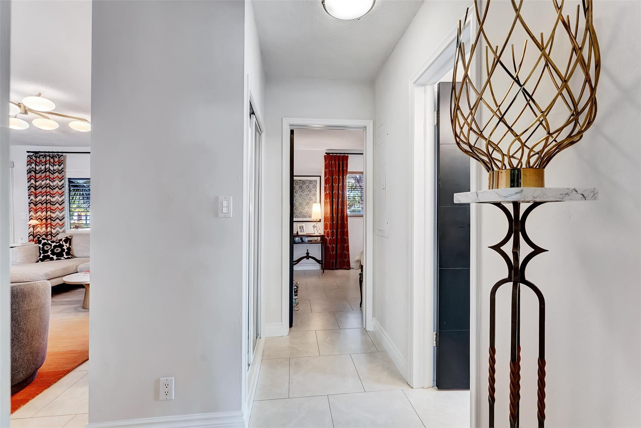 2116 NE 25th Wilton Manors, FL 33305