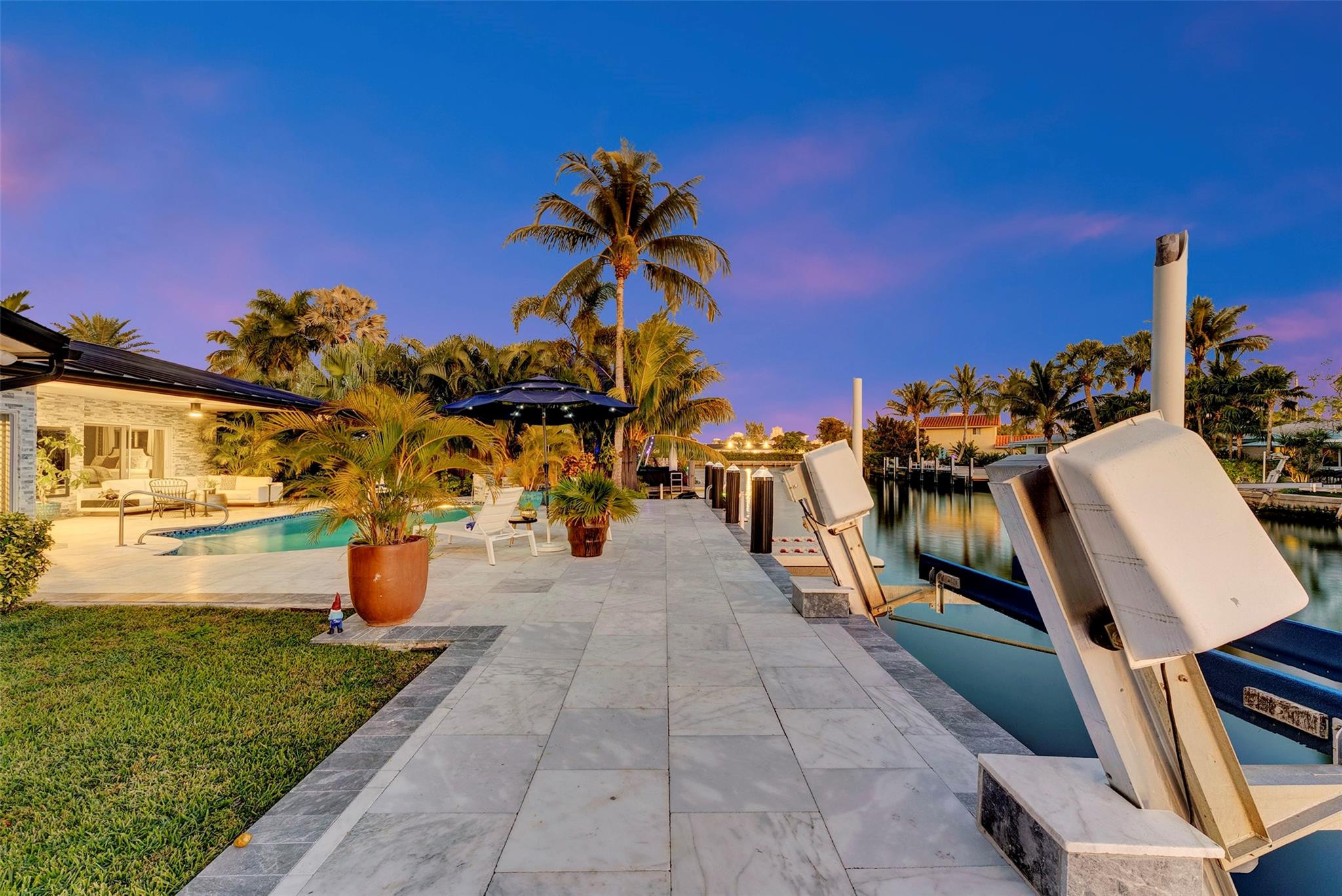 2116 NE 25th Wilton Manors, FL 33305