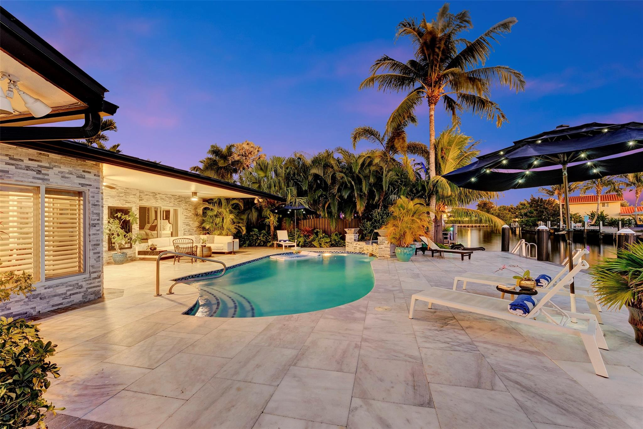 2116 NE 25th Wilton Manors, FL 33305