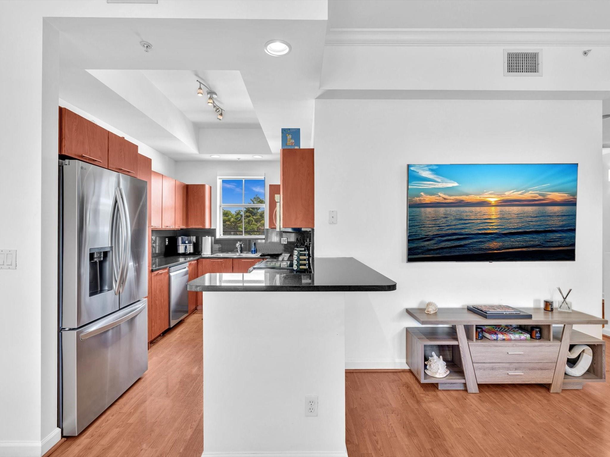 2329 Vintage Lighthouse Point, FL 33064