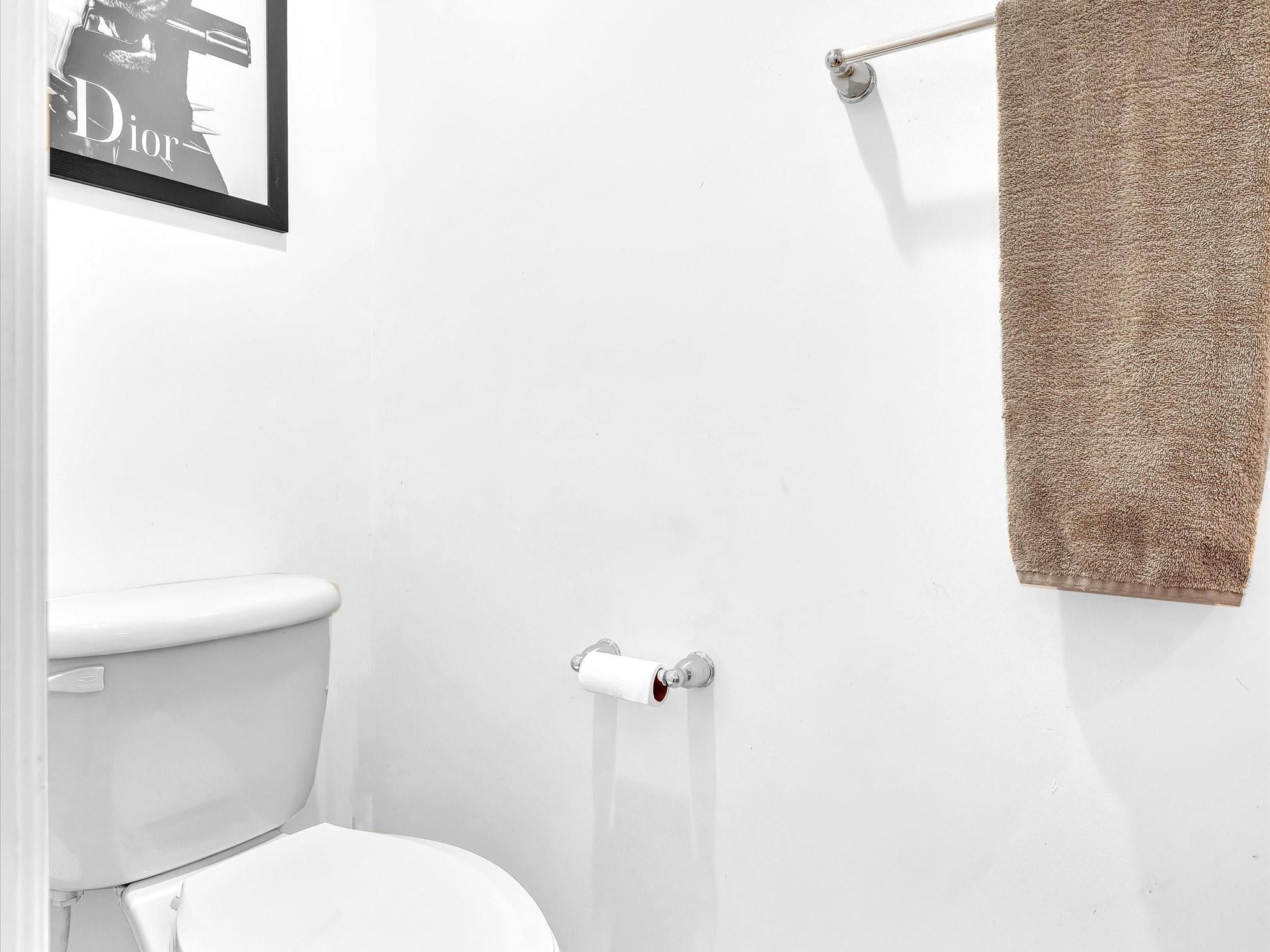 2329 Vintage Lighthouse Point, FL 33064