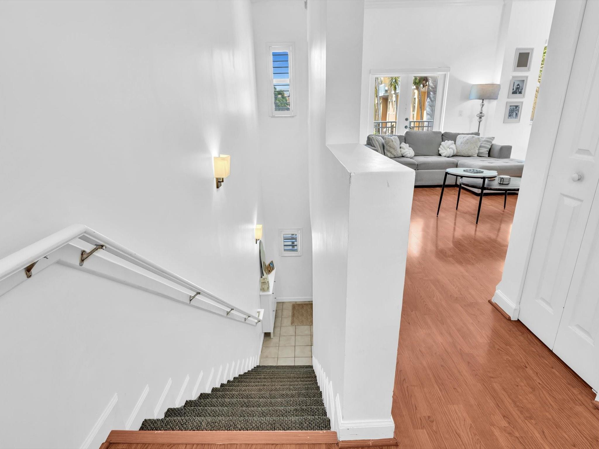 2329 Vintage Lighthouse Point, FL 33064