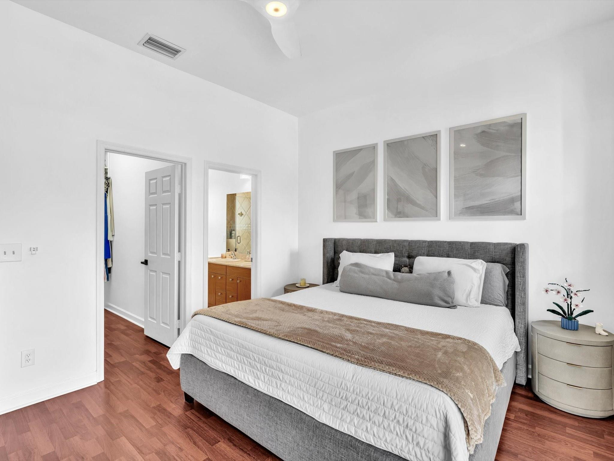 2329 Vintage Lighthouse Point, FL 33064