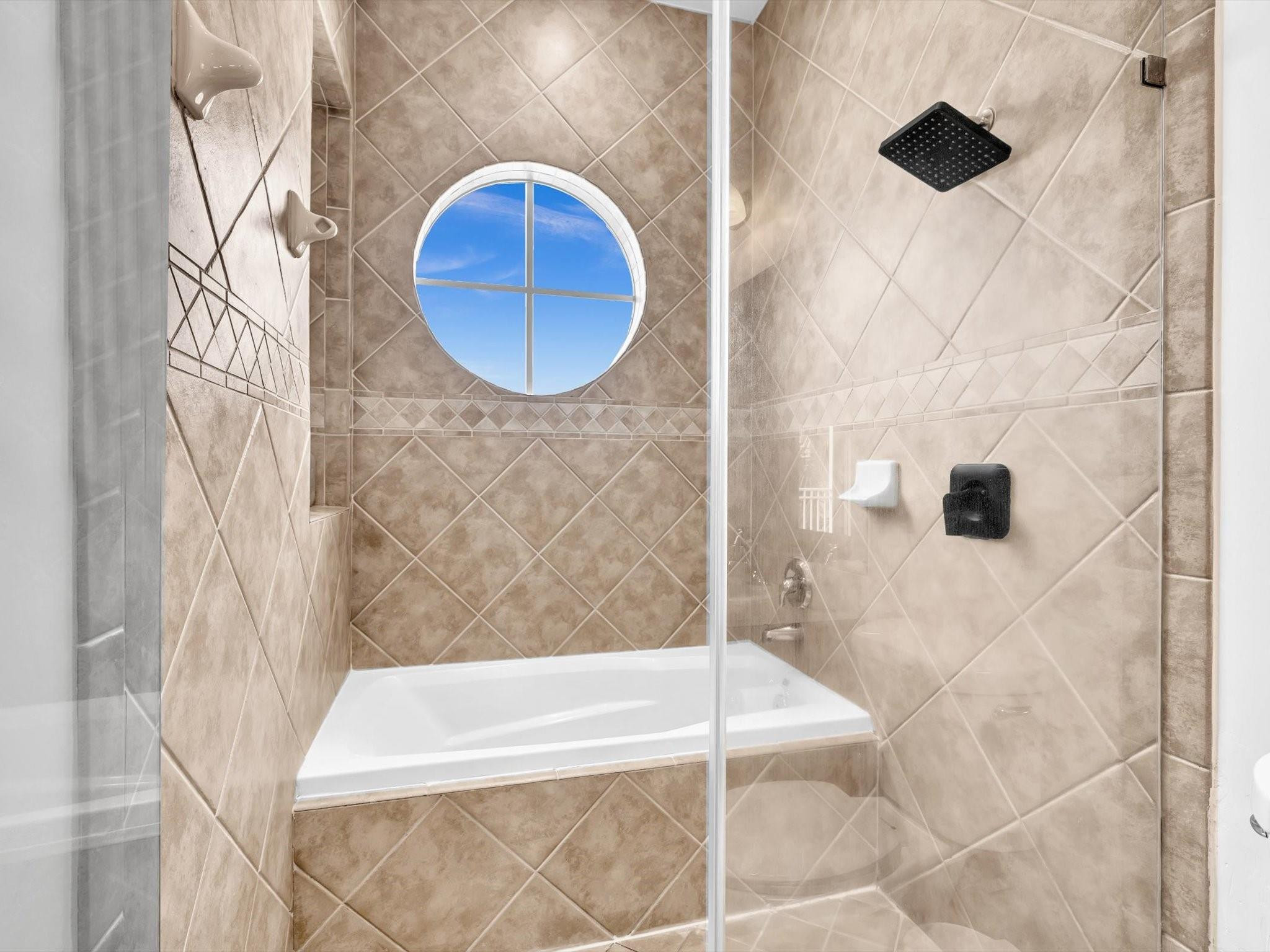 2329 Vintage Lighthouse Point, FL 33064