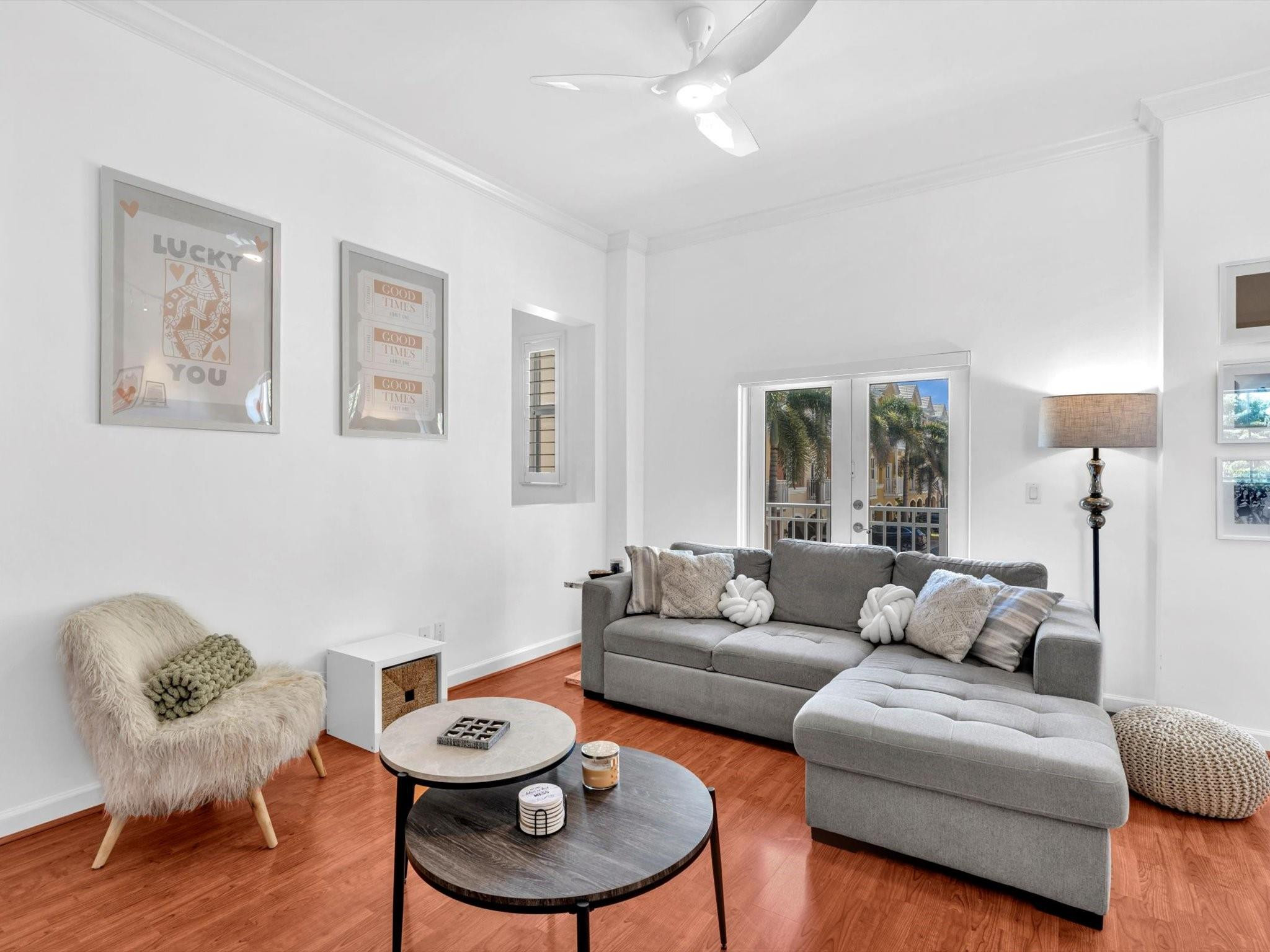 2329 Vintage Lighthouse Point, FL 33064