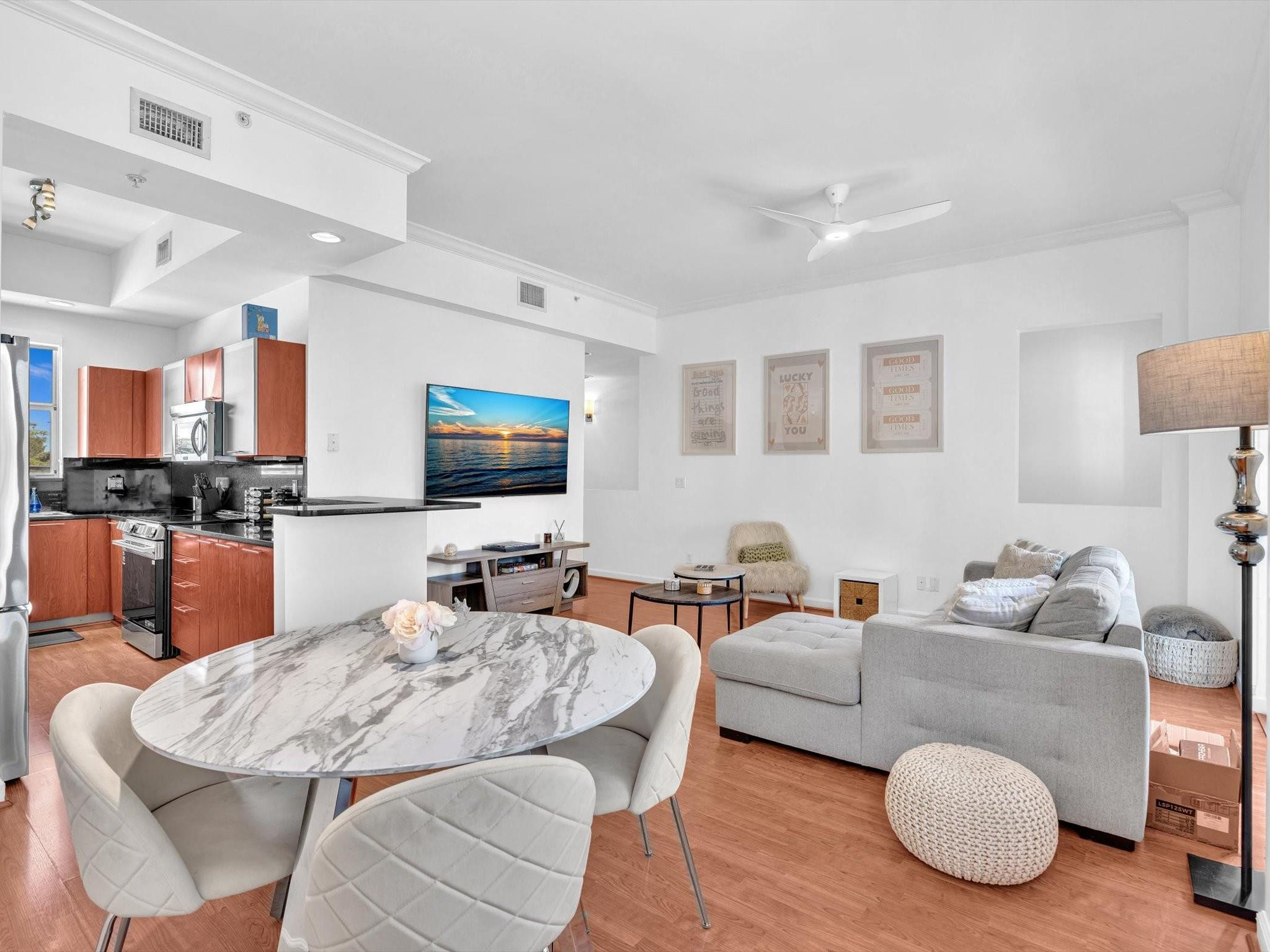 2329 Vintage Lighthouse Point, FL 33064