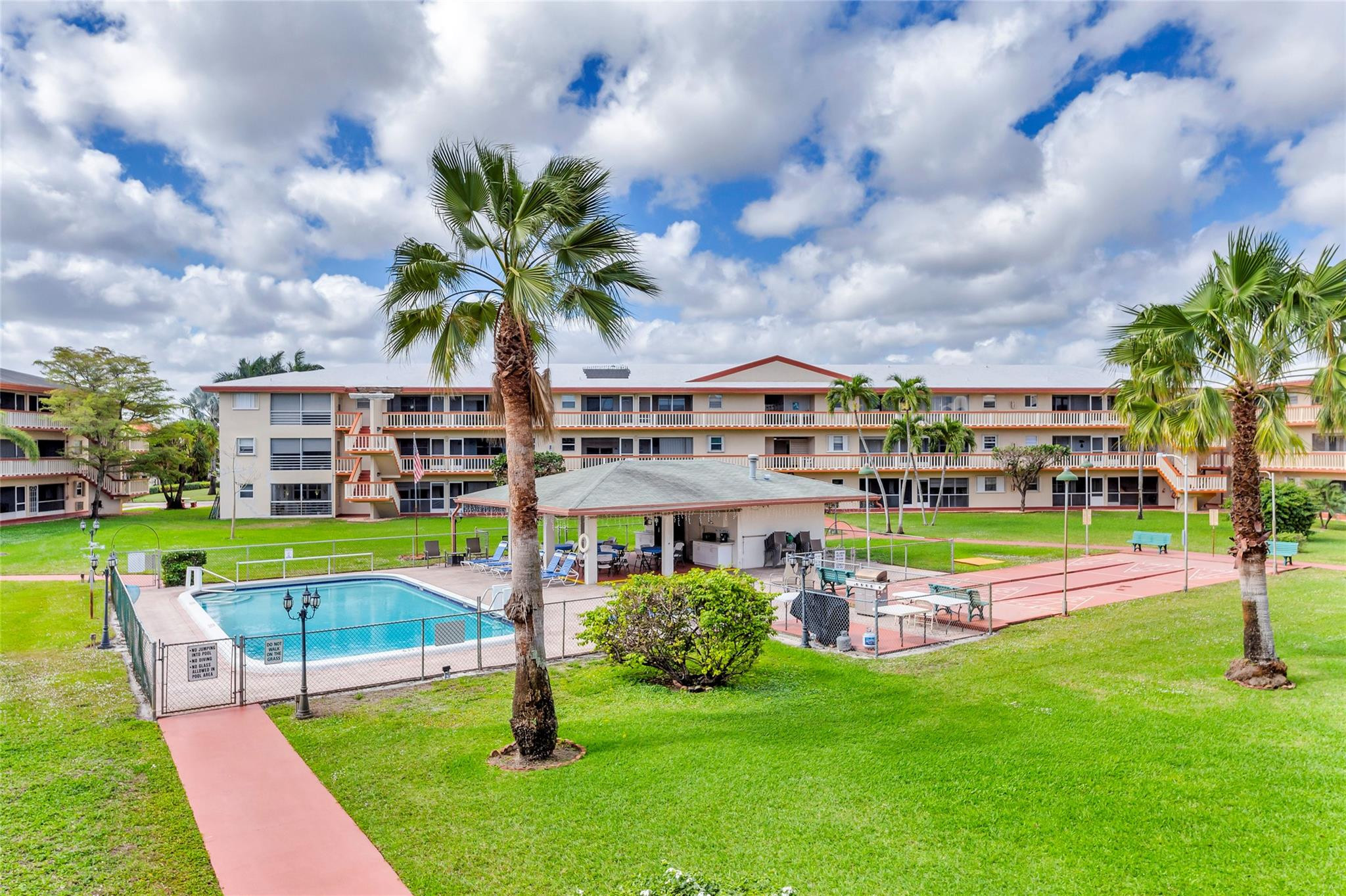 5300 Washington #C318