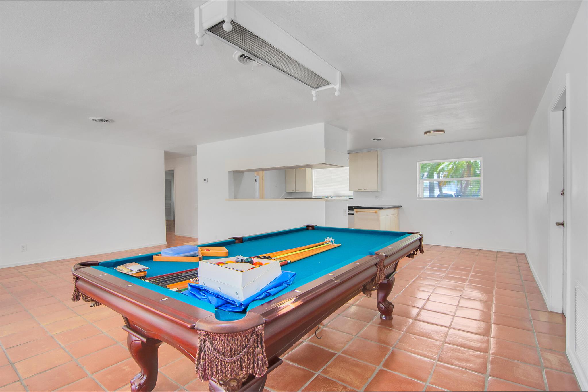 360 Saturn Ave Tequesta, FL 33469