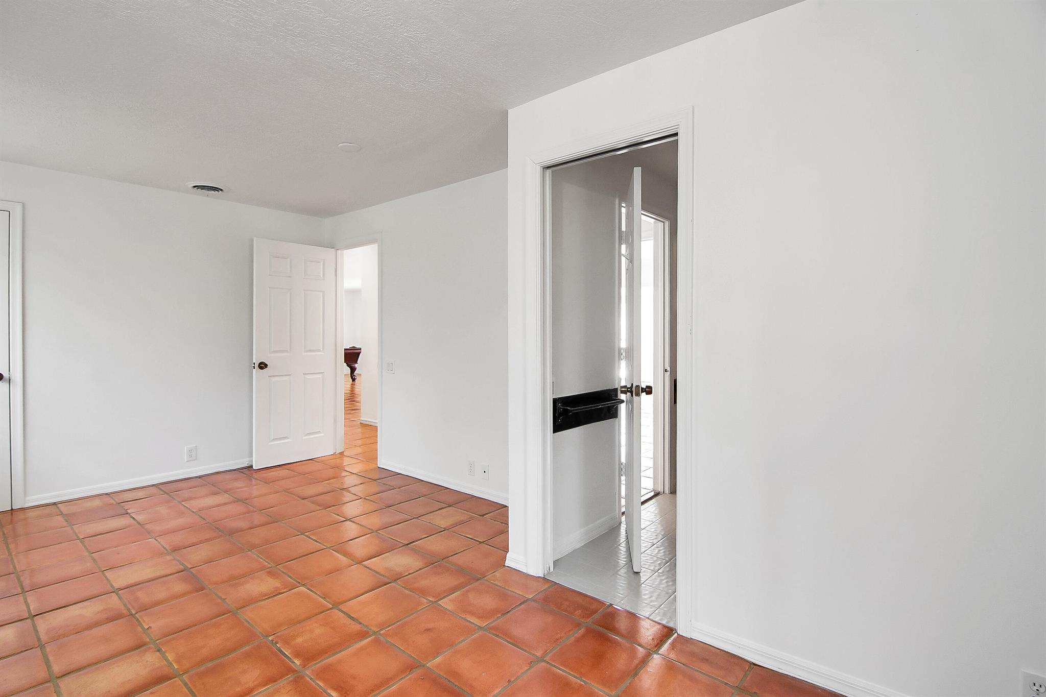 360 Saturn Ave Tequesta, FL 33469