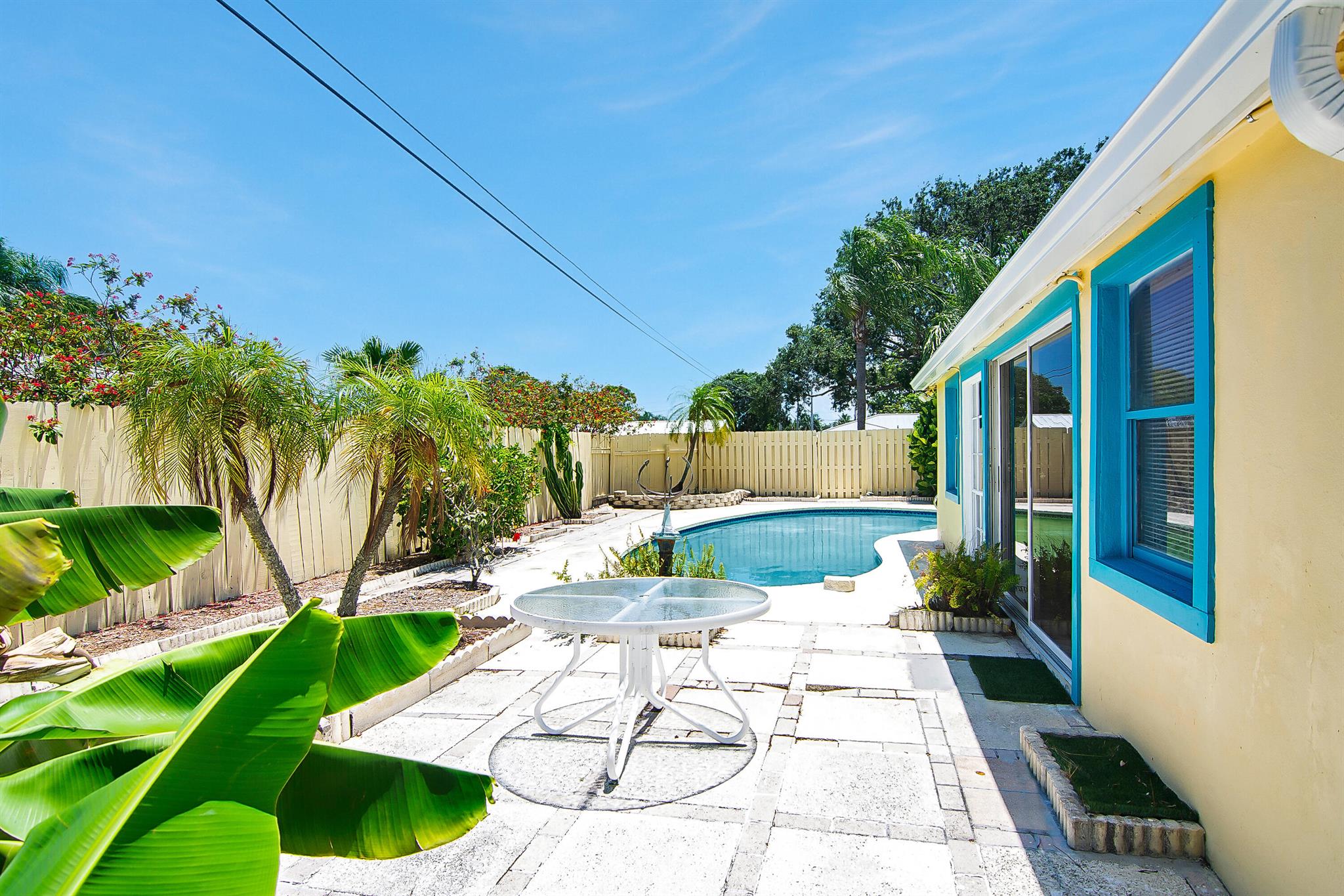 360 Saturn Ave Tequesta, FL 33469