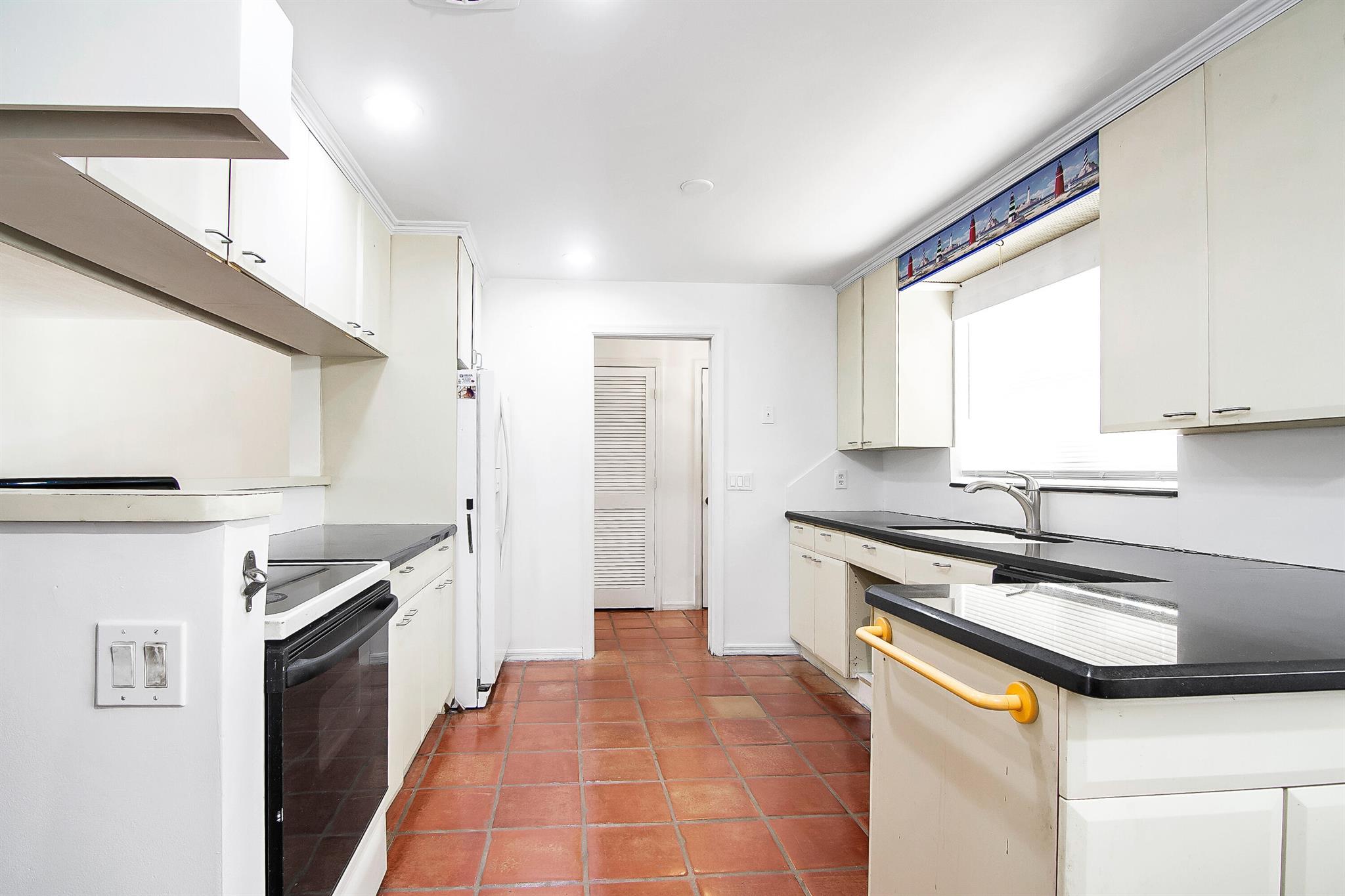 360 Saturn Ave Tequesta, FL 33469