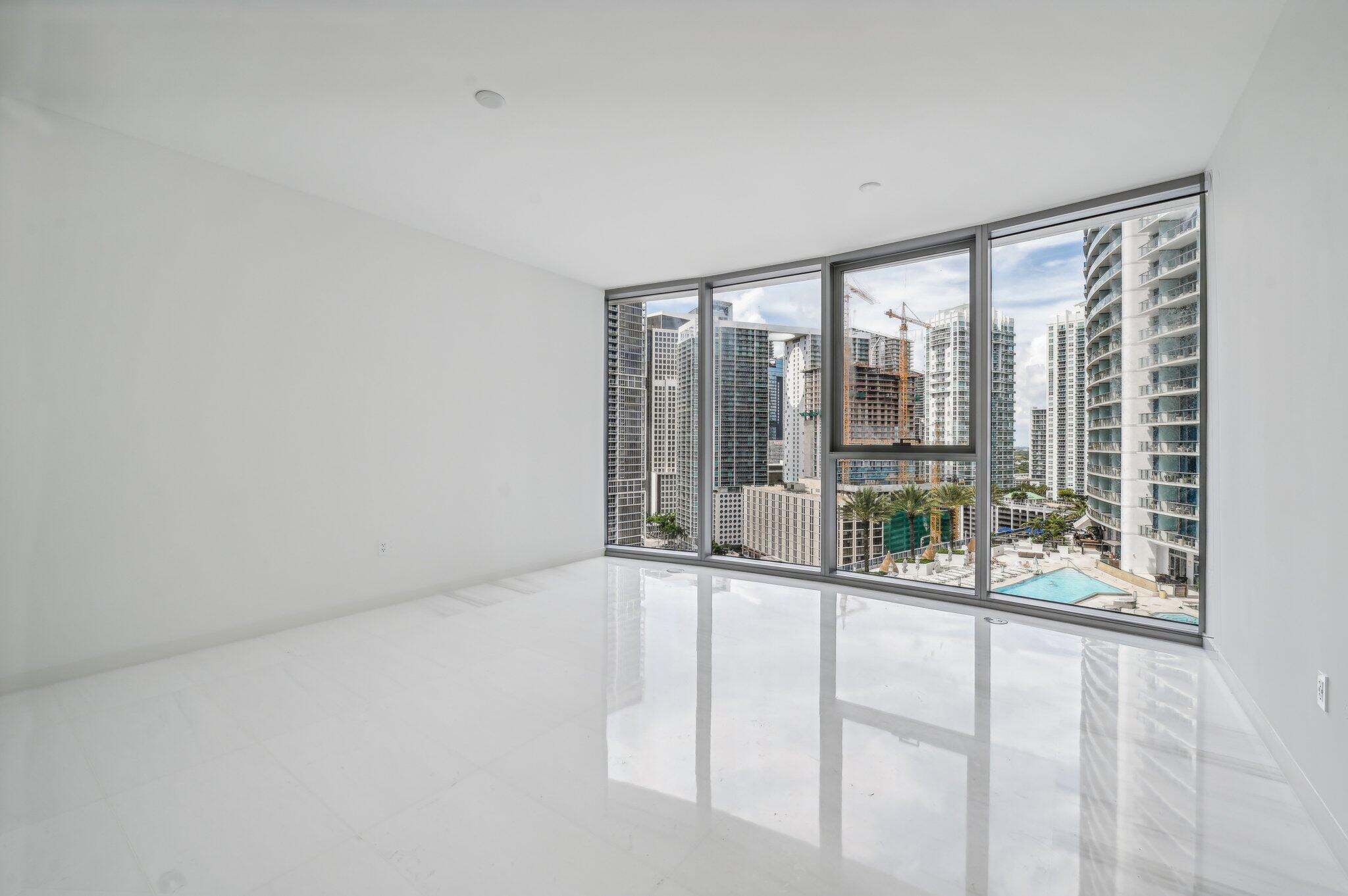 image Aston Martin Residences16