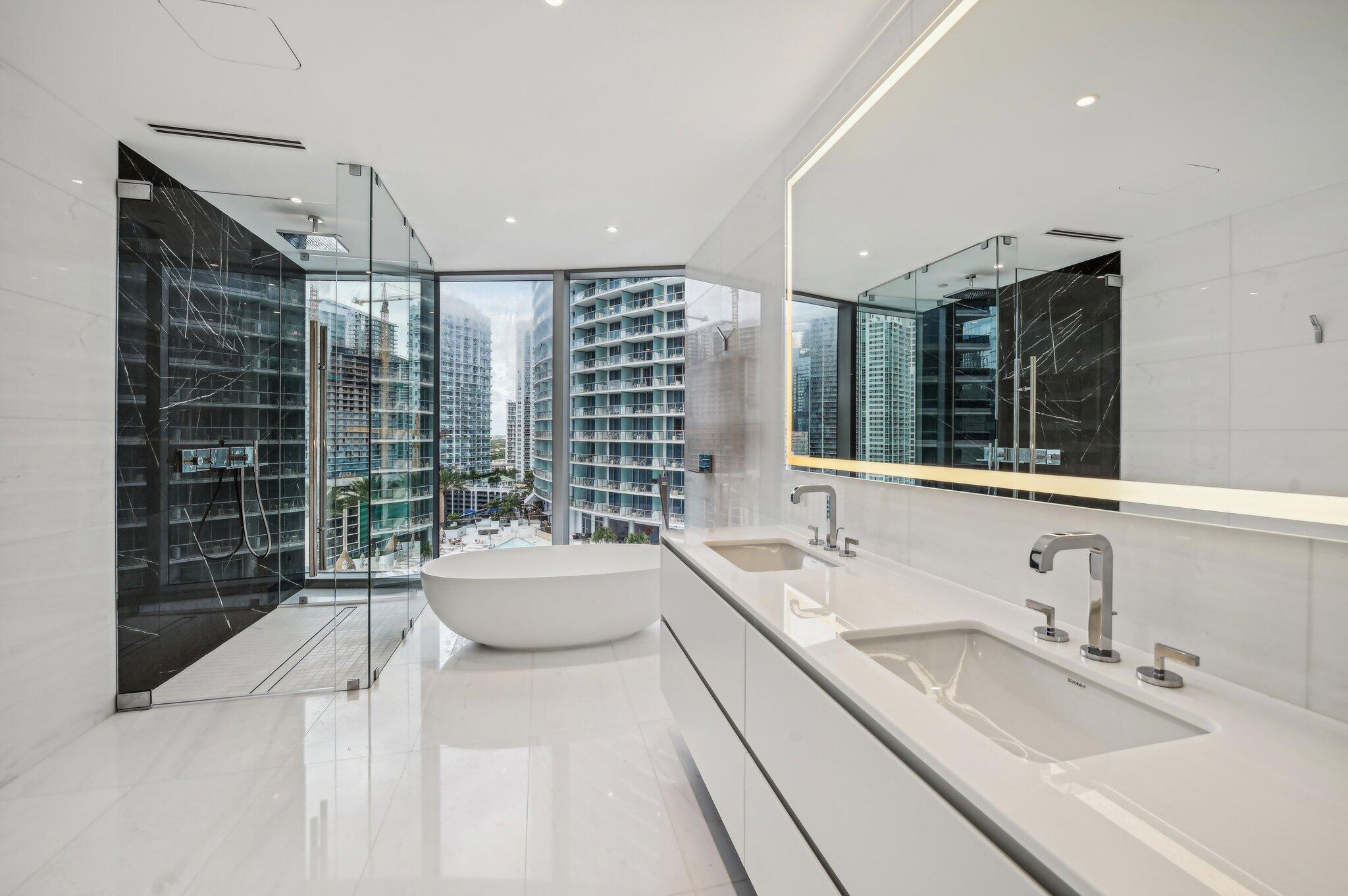 image Aston Martin Residences19