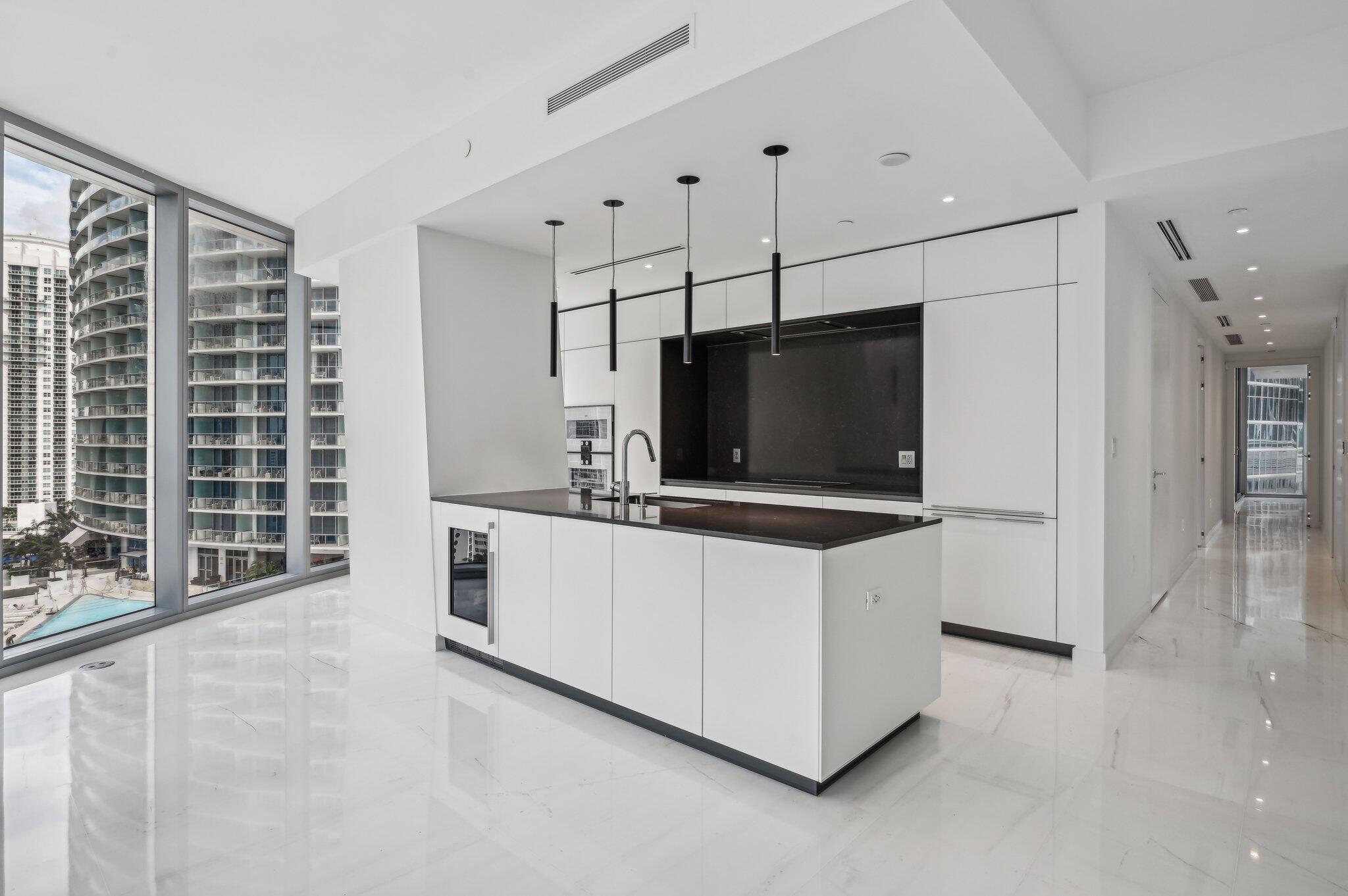 image Aston Martin Residences5