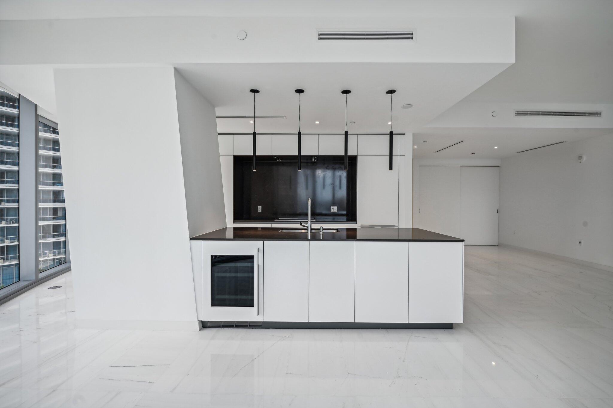 image Aston Martin Residences6