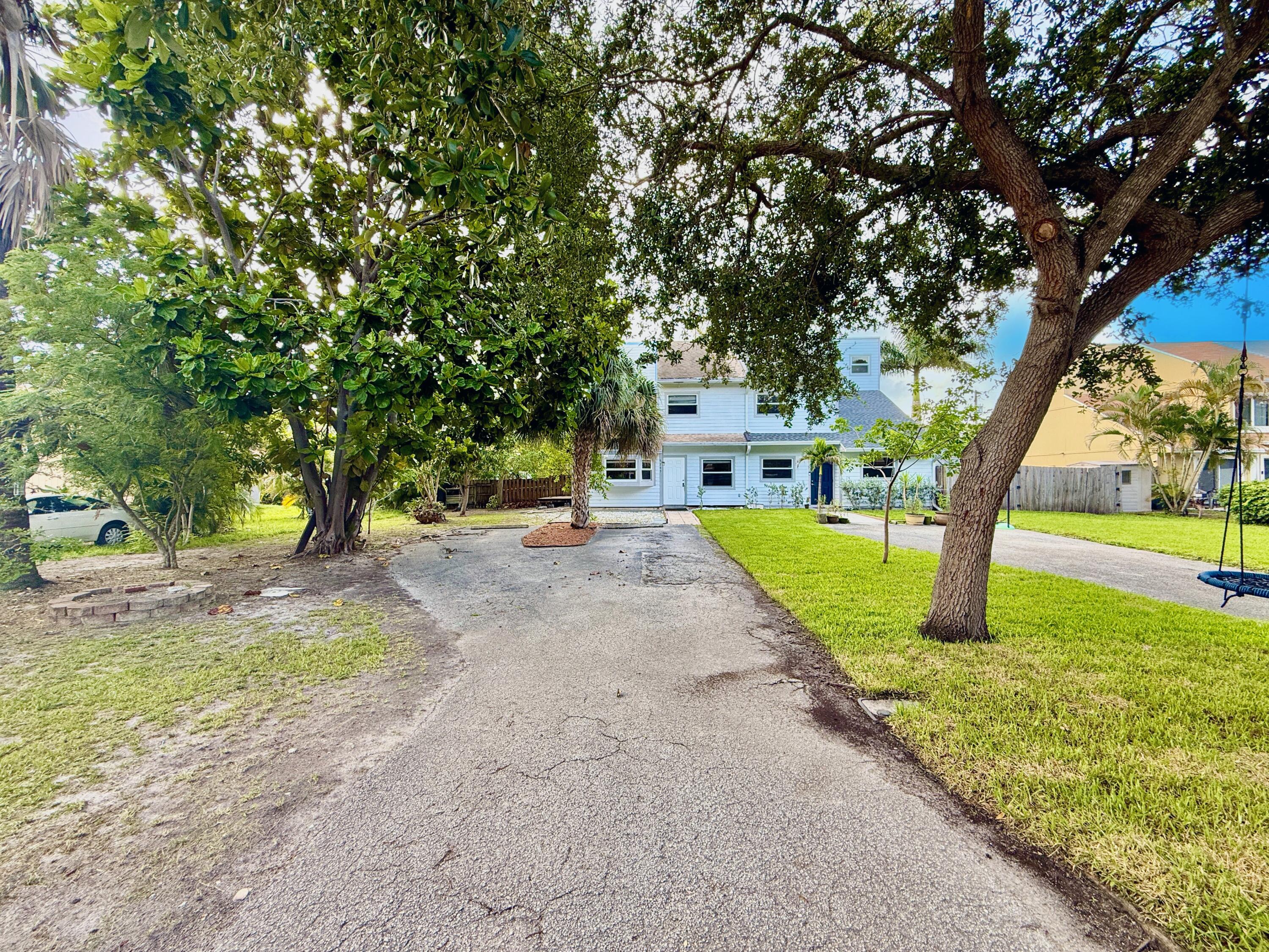 9243 Green Meadows Way