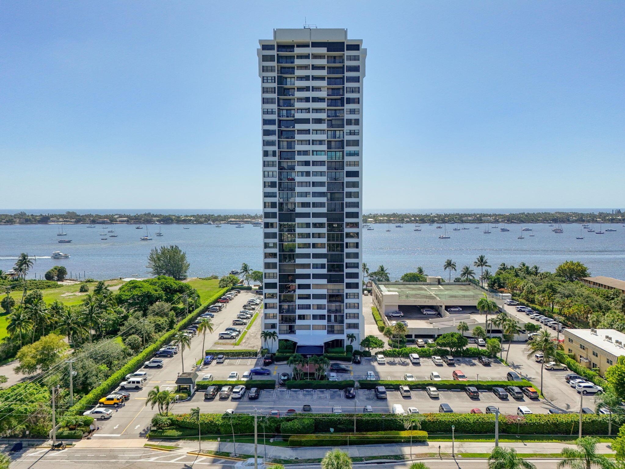 5600 N Flagler Dr #2703