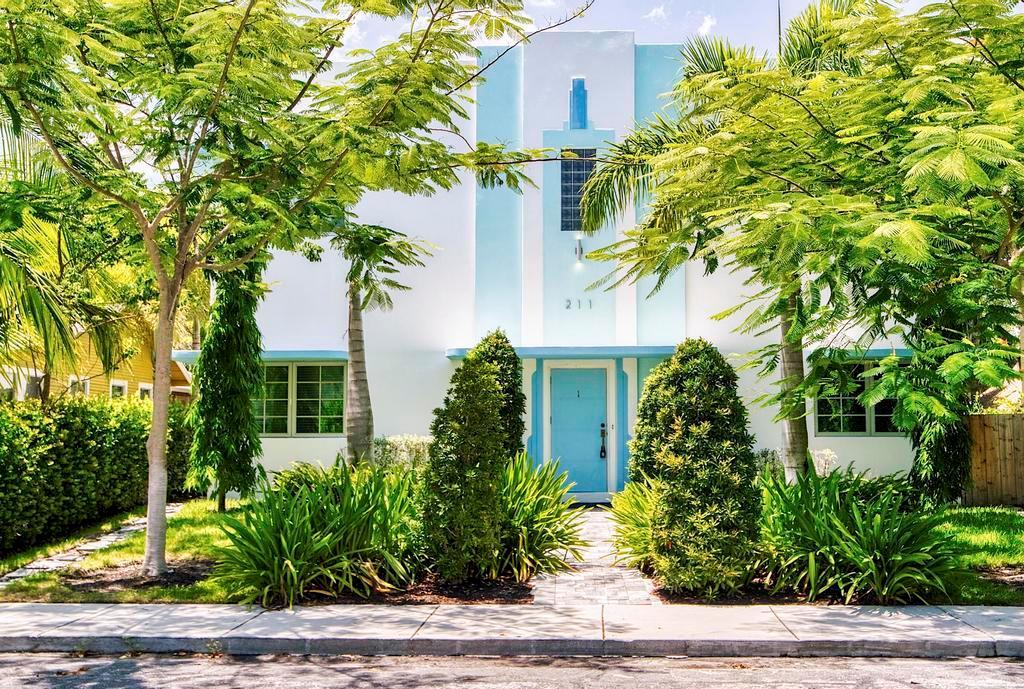 211 S Ocean Breeze #1