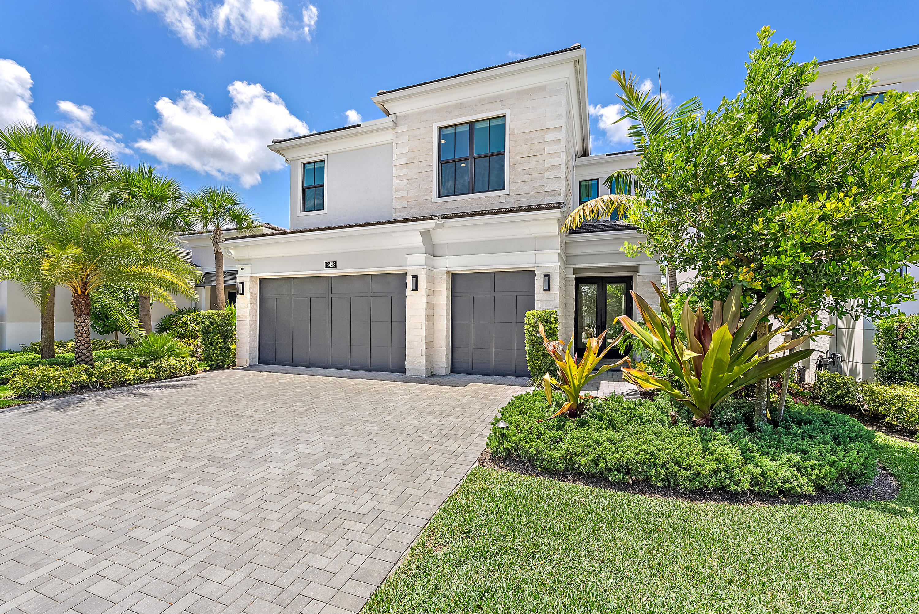 13498 Artisan Cir