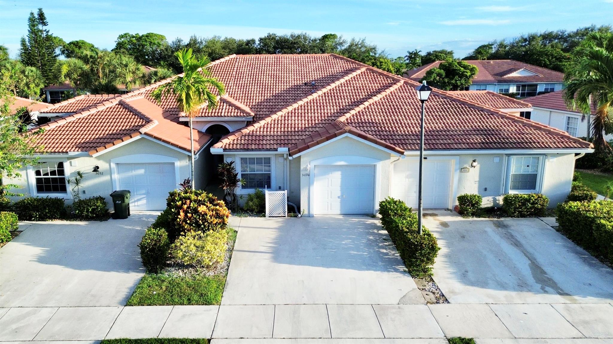 5096 N La Sedona Cir