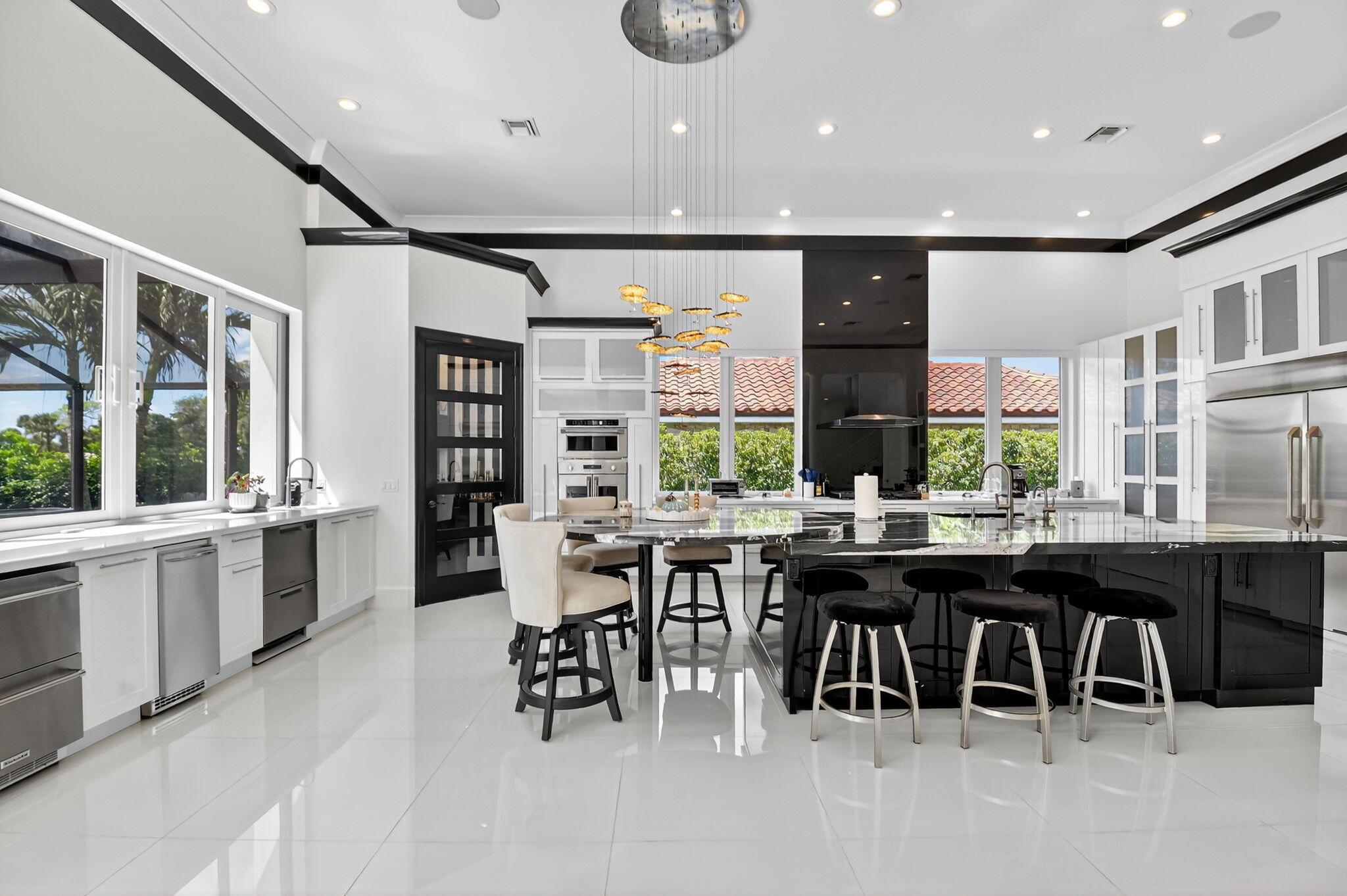 11938 N Lake Dr Boynton Beach, FL 33436