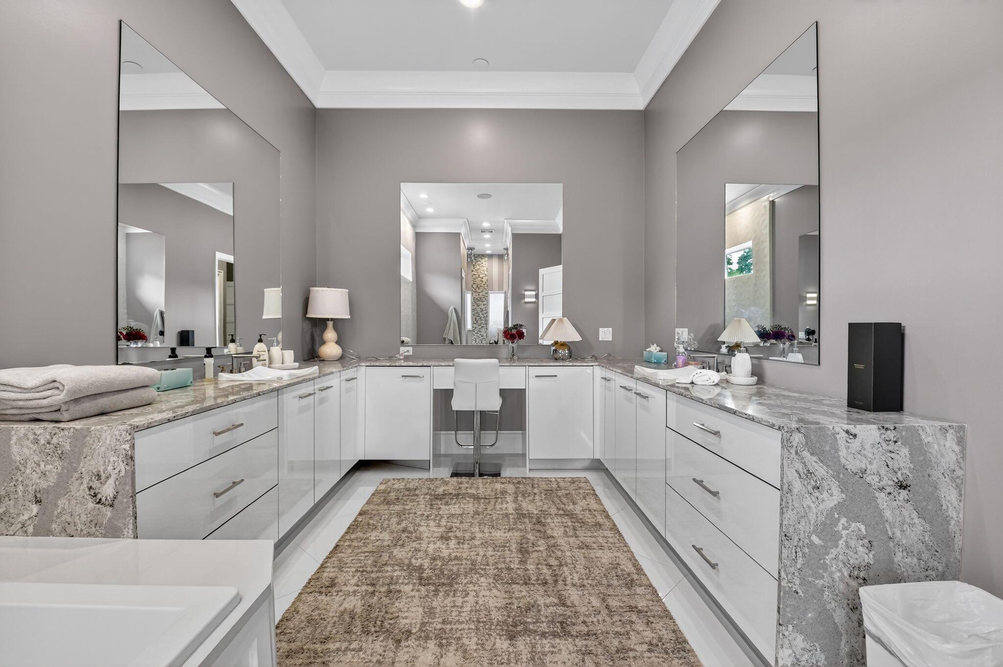 11938 N Lake Dr Boynton Beach, FL 33436